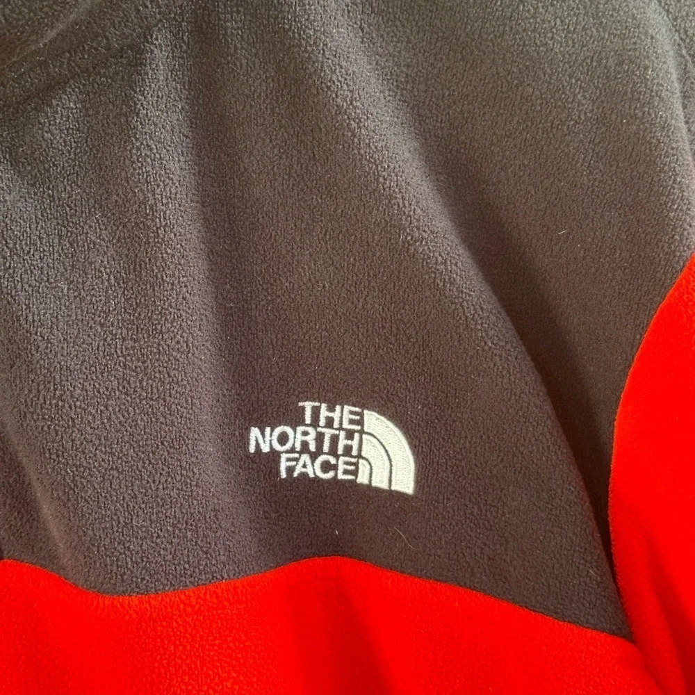 The North Face TKA Glacier 1/4 Zip Red Pullover Size Large Excellent Condition!